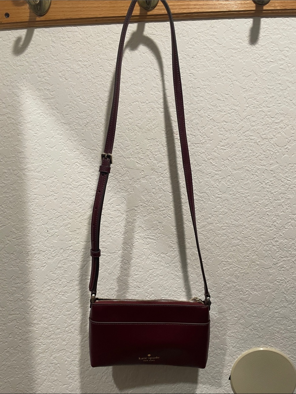kate spade burgundy leather crossbody bag with adjustable strap